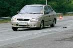  Hyundai Accent /   