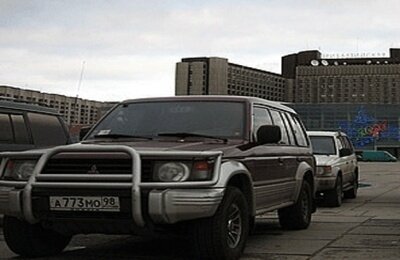 Mitsubishi Pajero ( ) 1993 ..