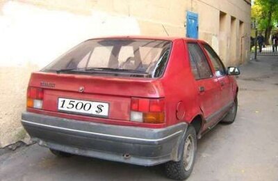 Renault 19 ( 19) 1989 ..