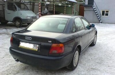 Audi A4 ( 4) 1995 ..