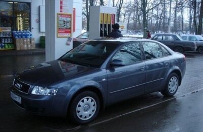 Audi A4 ( 4) 2003 ..